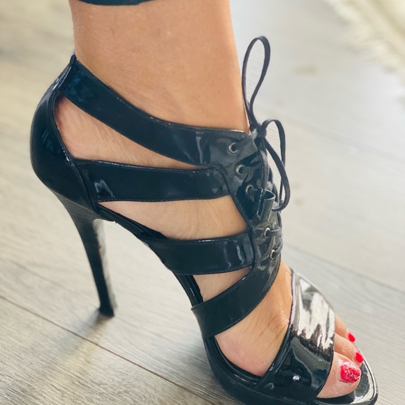 Stuart Weitzman heels size 8 - Picture 1 of 16